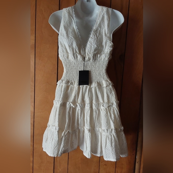 NBD Cream Lace Mini Dress - Picture 2 of 6